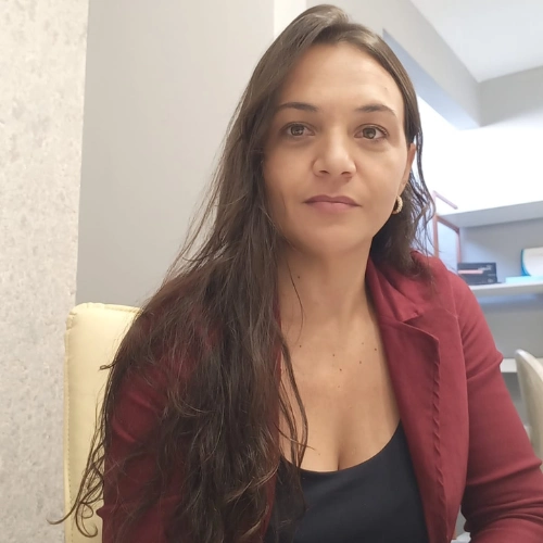 Psicóloga Cícera Alves da Silva - Especialista em Terapia Online e apoio psicológico personalizado.